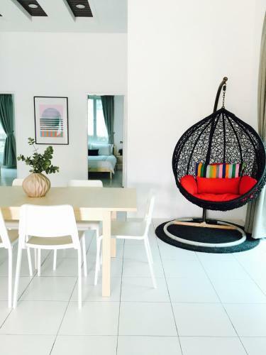 Putrihouzz Homestay