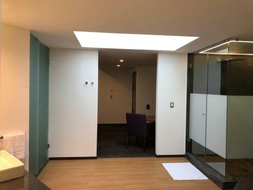Hotel Kaia Suites
