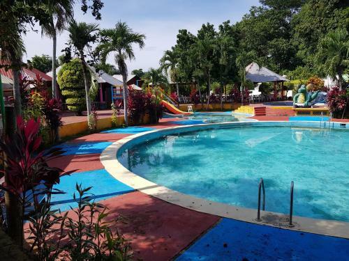 Hotel Yolonam Inn