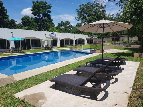 Hotel Yolonam Inn