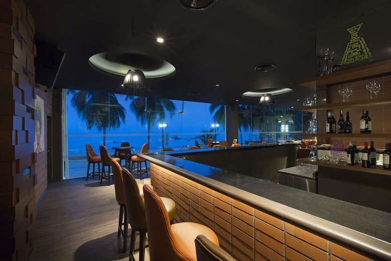 Hotel Mercure Penang Beach