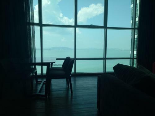 Apartamentos Georgetown Seafront Duplex Suite