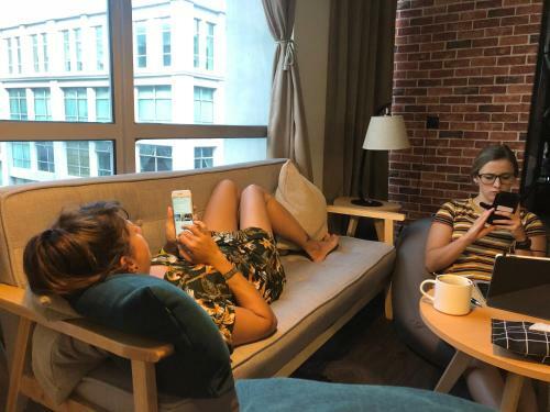 O'pine Rooms & Hostel