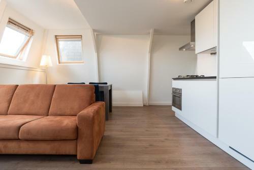 Amsterdam City Center Canal View Apartments