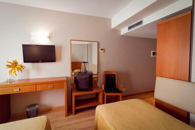 Hotel 4 Estacoes