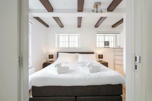 Canal Garden Apartments II By Vgw