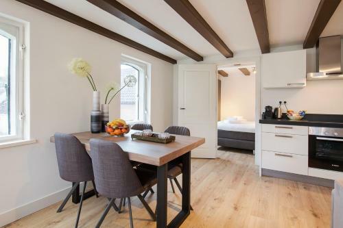 Canal Garden Apartments II By Vgw