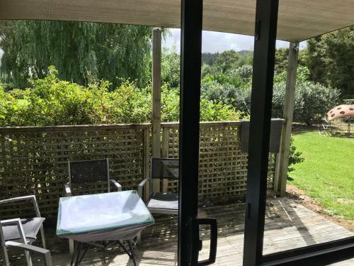 Bed & Breakfast Laharan Retreat