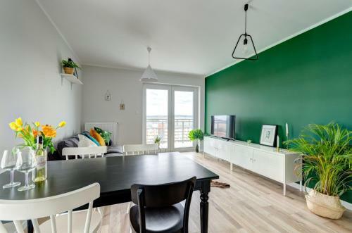 Emarald Apartment