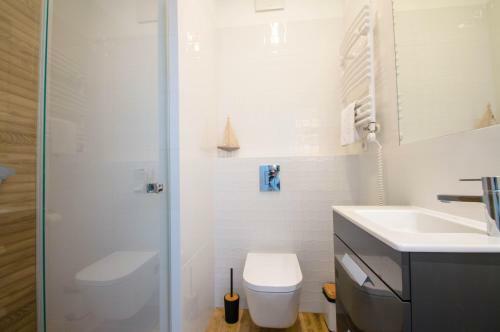Superior 3 Bedroom Apartment