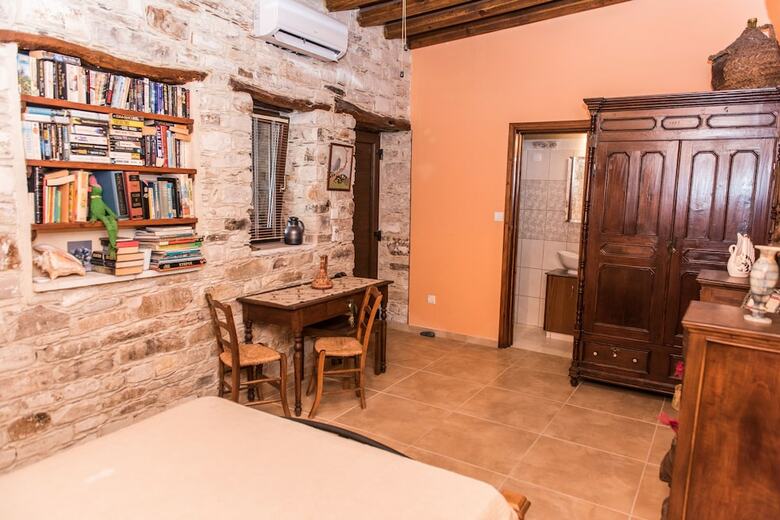 Hostal Our House