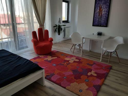 Like Home Apartments