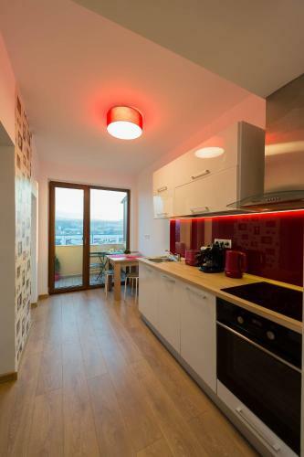 Skyline Downtown Apartment