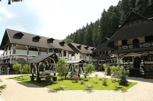 Hotel Complex Lions Bucovina