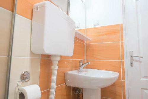 Hostal Guest House Konaciste Valis