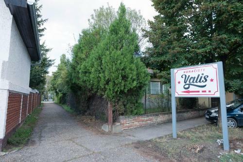 Hostal Guest House Konaciste Valis