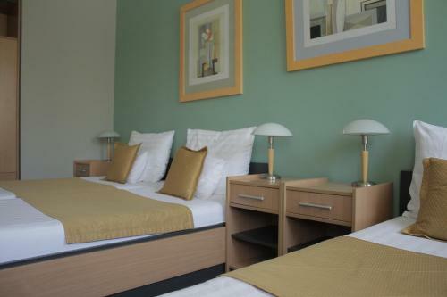 Bed & Breakfast Pansion In Club