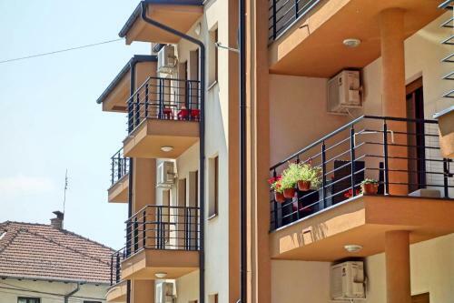 Stella Apartments