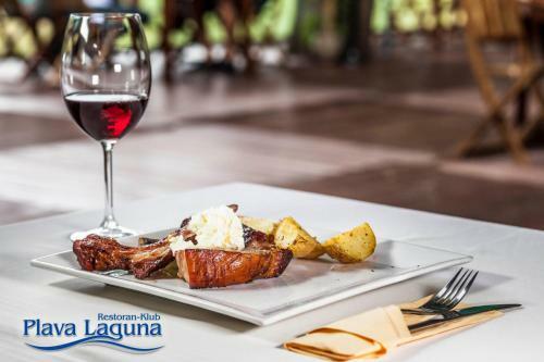 Hostal Guesthouse Plava Laguna
