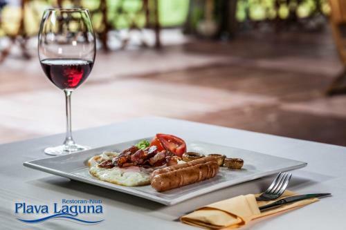 Hostal Guesthouse Plava Laguna