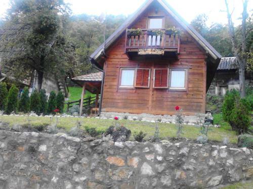 Hostal Guest House Villa Jovi?i?