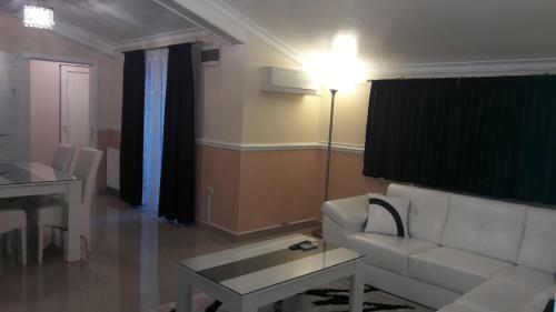 Apartments Royal Menex