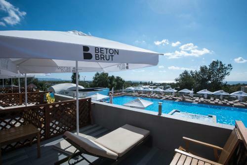 Beton Brut All Inclusive & Spa Hotel In Miracleon