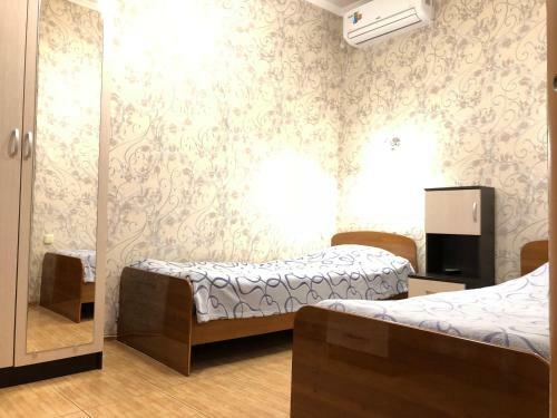 Hostal Guest House On Samburova 279