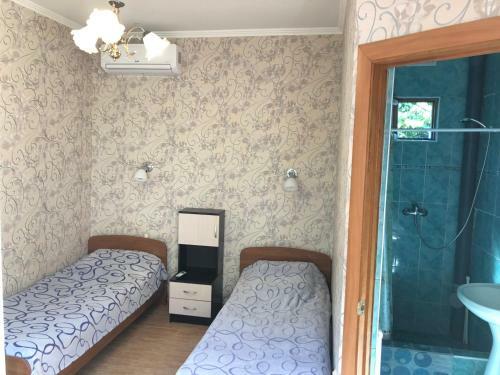 Hostal Guest House On Samburova 279