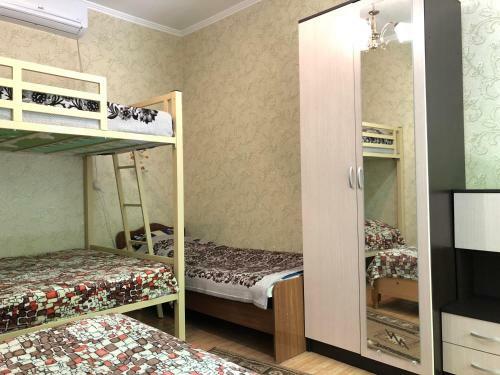Hostal Guest House On Samburova 279