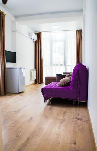 Hostal Guesthouse Samburova 210