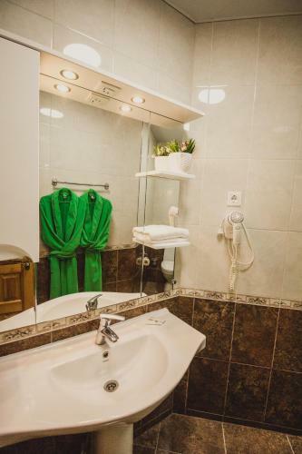 Hotel Vysoky Bereg Pansionat
