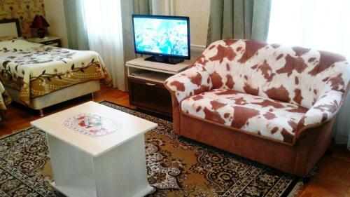Yakor Hotel
