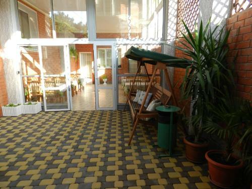 Hostal Maro Guest House