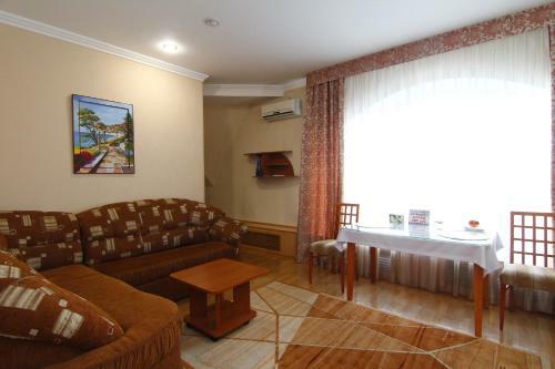 Nika Hotel