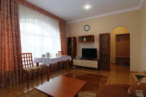 Nika Hotel
