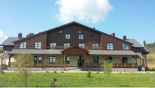 Alpika Hotel