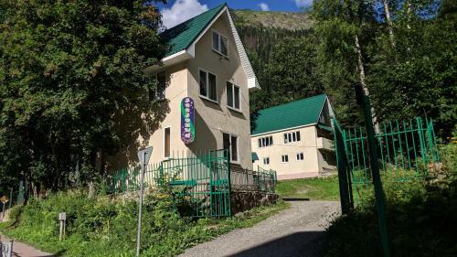 Hotel Zvezdniy