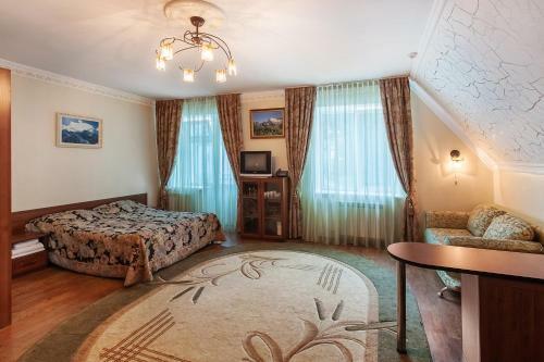 Kristall Hotel