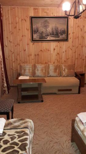 Adel Hotel