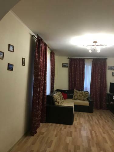 Apartment On Alanskaya 12