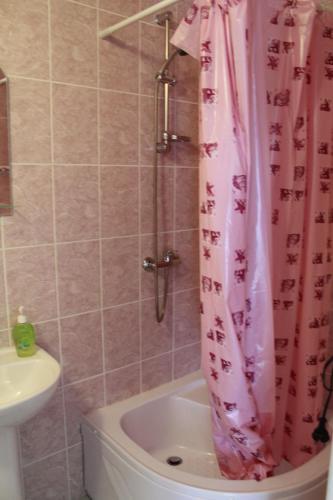 Hostal Guest House On Primorskaya 28