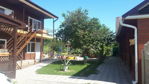 Hostal Guest House Uytniy Otdih C Det'mi