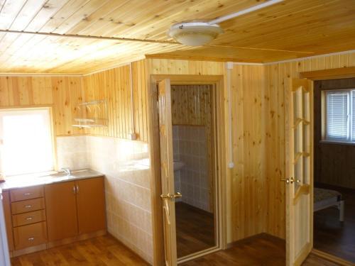 Guest House On Papanina 12