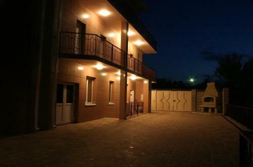 Hostal Hotel Olina