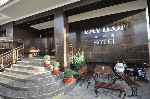 Vavilon Hotel