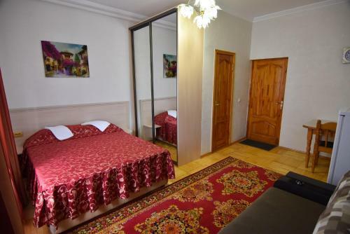 Hostal Guest House On Sevastopolskaya