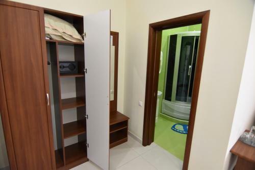 Hotel Manopolis Guest House