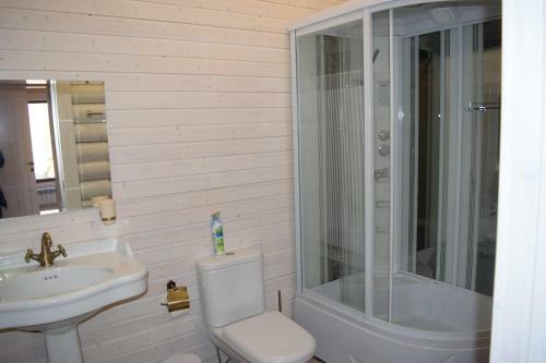 Hotel Ryabinovie Busy Guest House