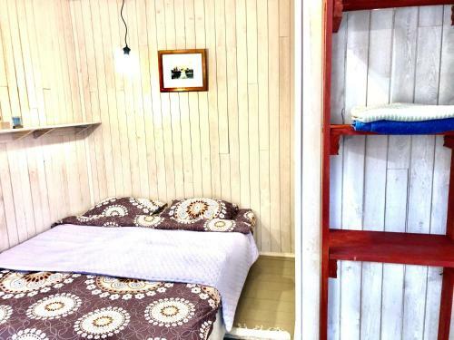 Hostal "????????? ?????"
